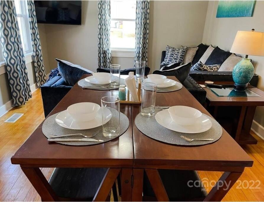 Charming Cottage In Morganton With Ample Parking Εξωτερικό φωτογραφία